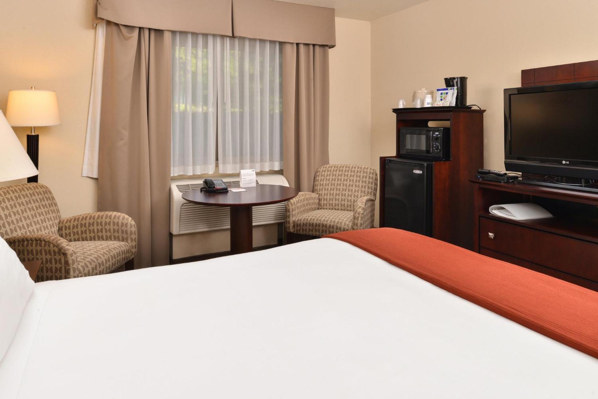 Holiday Inn Express Portland South - Lake Oswego By Ihg Exterior photo